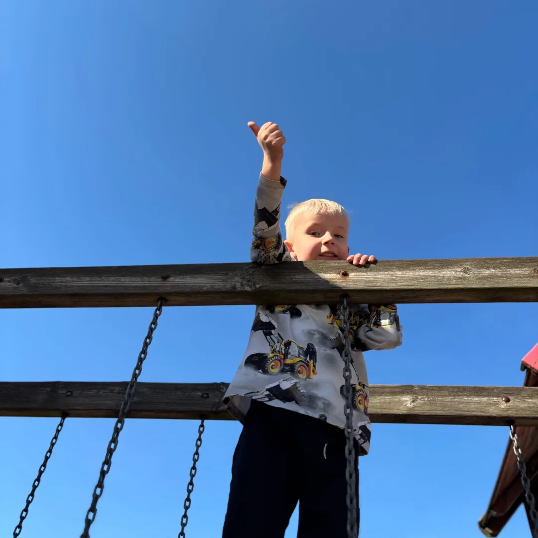 Buitenspelen in de zon