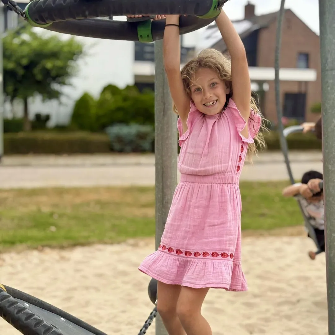 Spelen in de speeltuin